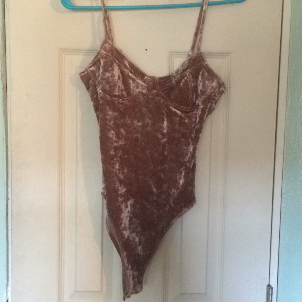 Forever 21 bodysuit pink crushed velvet